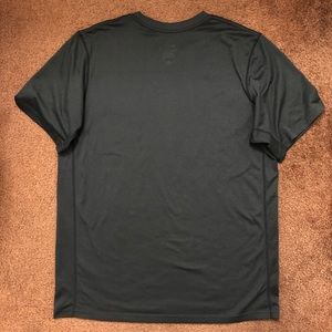 Nike Shirts - Nike Medium Black Dri-Fit Short Sleeve Top Nike Shirts - Nike Medium Black Dri-Fit Short Sleeve Top